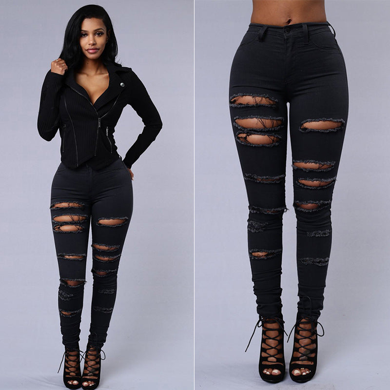 EdgeFit Ripped Skinny Jeans