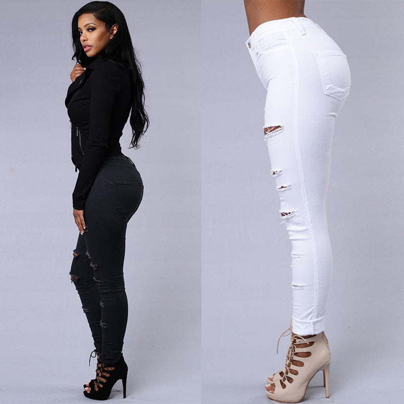 EdgeFit Ripped Skinny Jeans