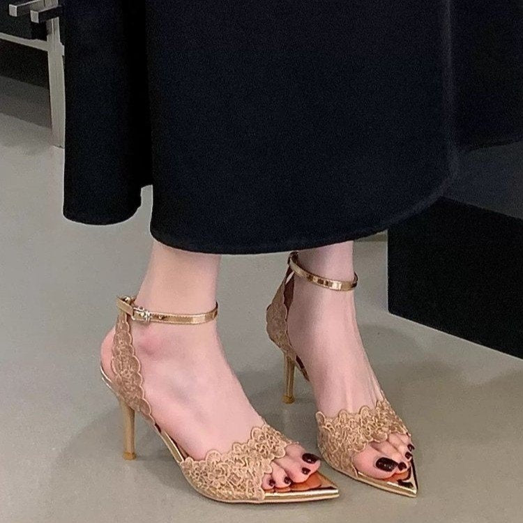 Chic Lace
